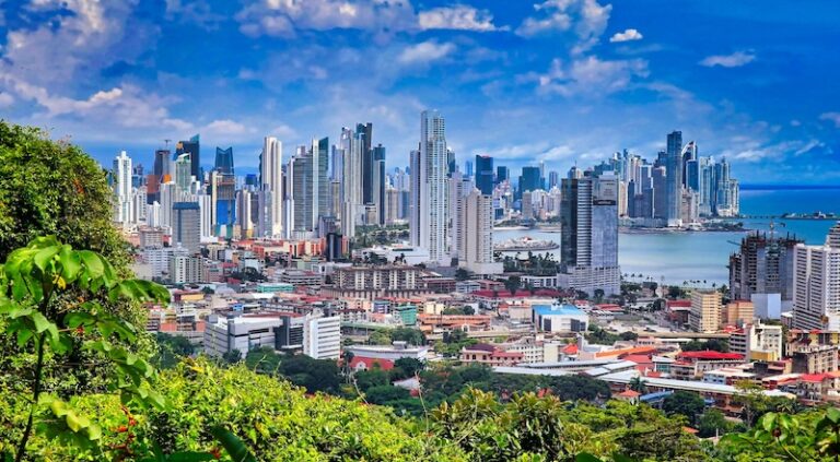 Panamá: Plataforma Regional para la Expansión Empresarial Internacional